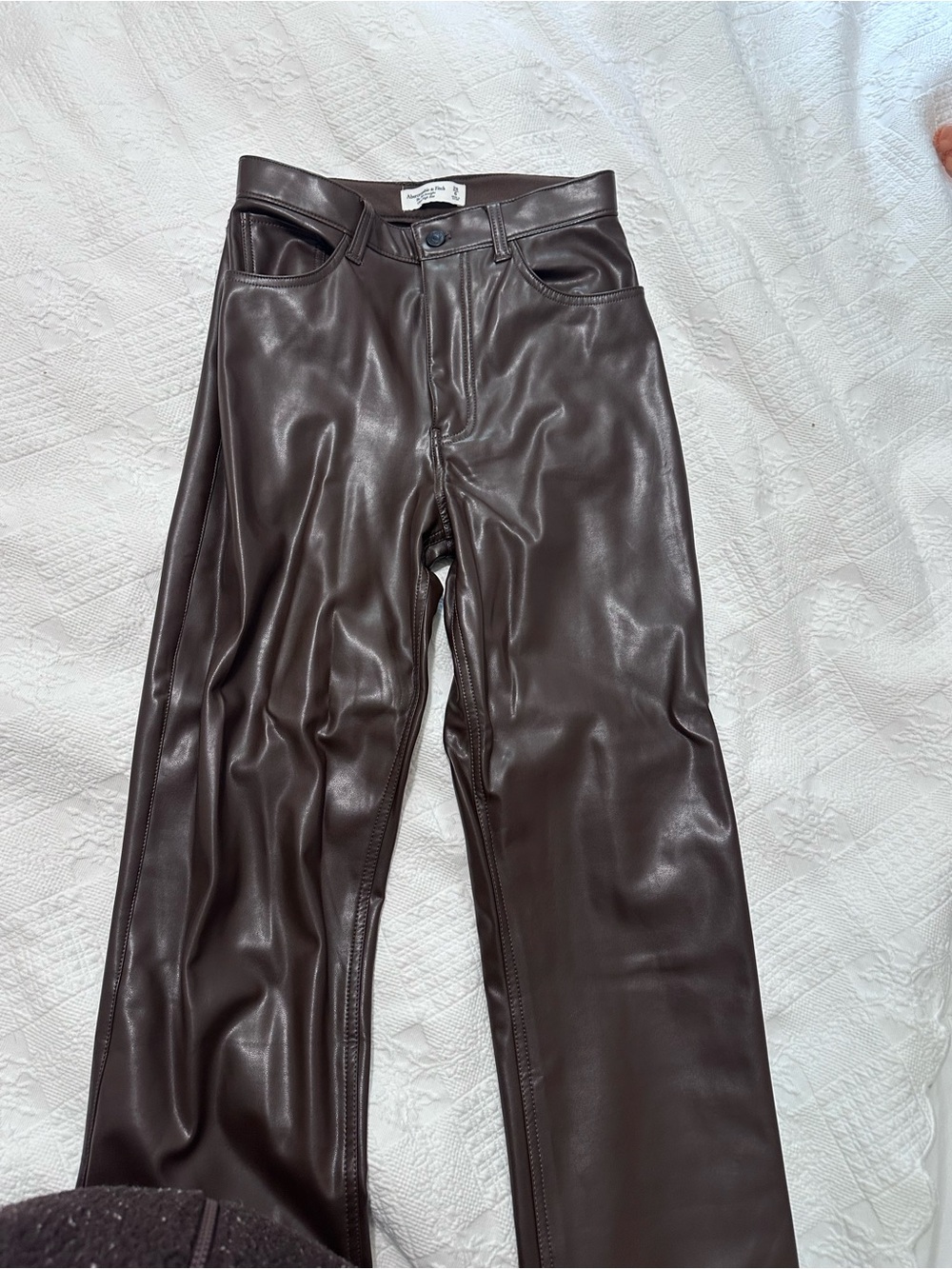 Women’s Abercrombie & Fitch 90’s ultra high rise straight faux leather jeans